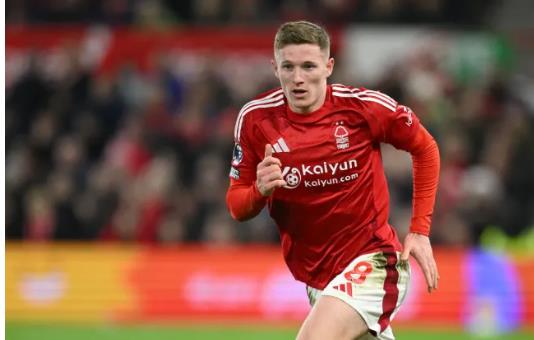 Elliot Anderson gia nhap Nottingham Forest tu Newcastle.