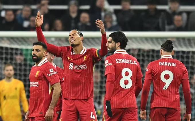 Cầu thủ Liverpool tỏ ra mệt mỏi ở trận đấu với Newcastle